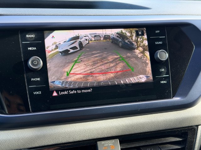 Used 2022 Volkswagen Taos SE FWD image 23