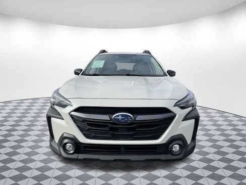 Used 2023 Subaru Outback Premium image 2