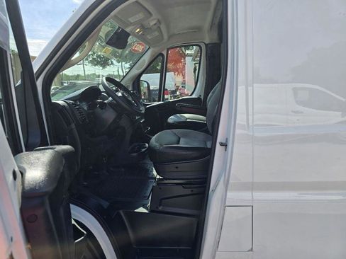 Used 2023 RAM ProMaster 2500 FWD image 10