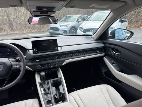 Used 2024 Honda Accord EX image 33