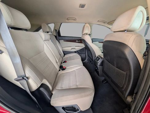 Used 2016 Kia Sorento LX FWD image 26