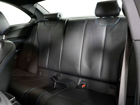 Used 2018 BMW M2 image 40