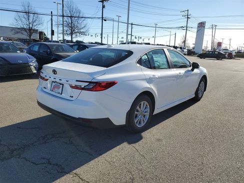 New 2026 Toyota Camry LE image 4