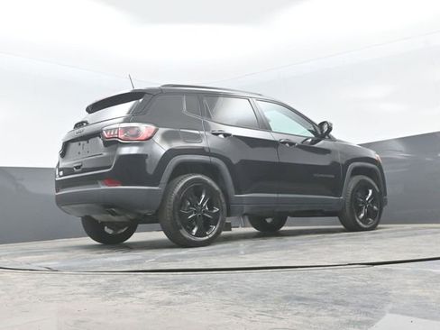 Used 2019 Jeep Compass Latitude AWD/4WD image 23