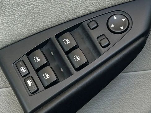 Used 2007 BMW M6 Convertible RWD image 41