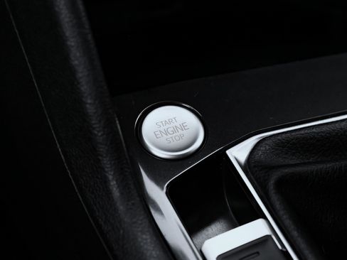 Used 2022 Volkswagen Tiguan SE R-Line image 22