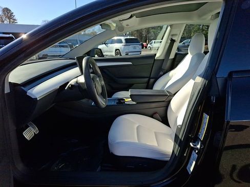 Used 2023 Tesla Model 3 Performance image 15