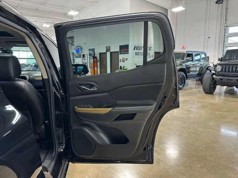 Used 2019 GMC Acadia Denali w/ Technology Package image 38