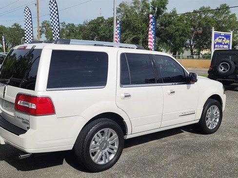 Used 2012 Lincoln Navigator 2WD image 14