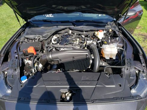 Used 2024 Ford Mustang EcoBoost Cpe image 24