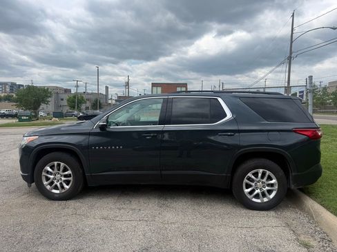 Used 2019 Chevrolet Traverse LT AWD/4WD image 2
