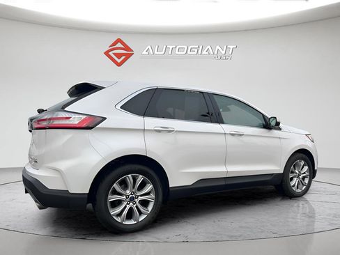 Used 2019 Ford Edge Titanium w/ Cold Weather Package image 8