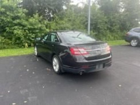 Used 2015 Ford Taurus SEL FWD image 3