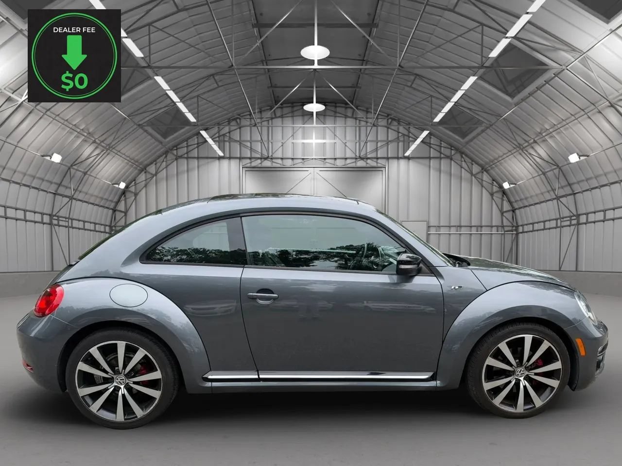 Used 2013 Volkswagen Beetle R-Line FWD image 6