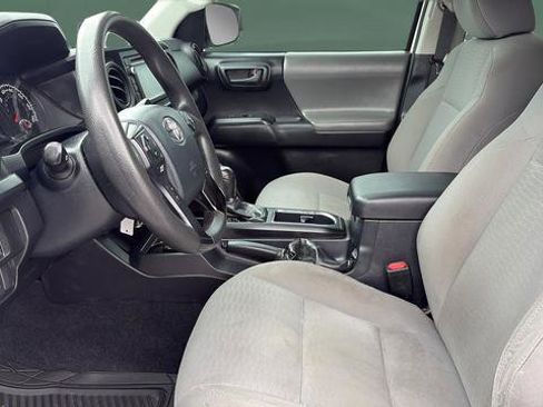 Used 2019 Toyota Tacoma SR w/ SR Convenience Package AWD/4WD image 17