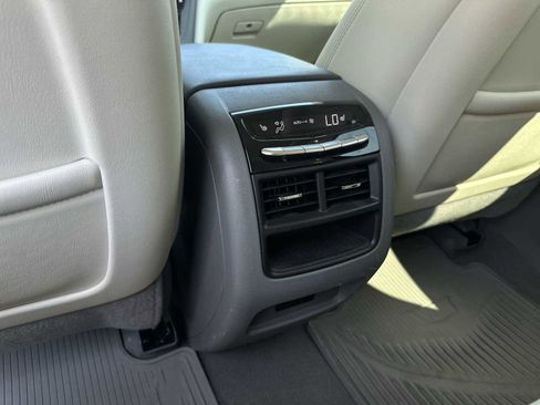 Used 2020 Cadillac XT5 Premium Luxury image 22