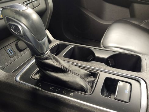 Used 2019 Ford Escape SEL image 26