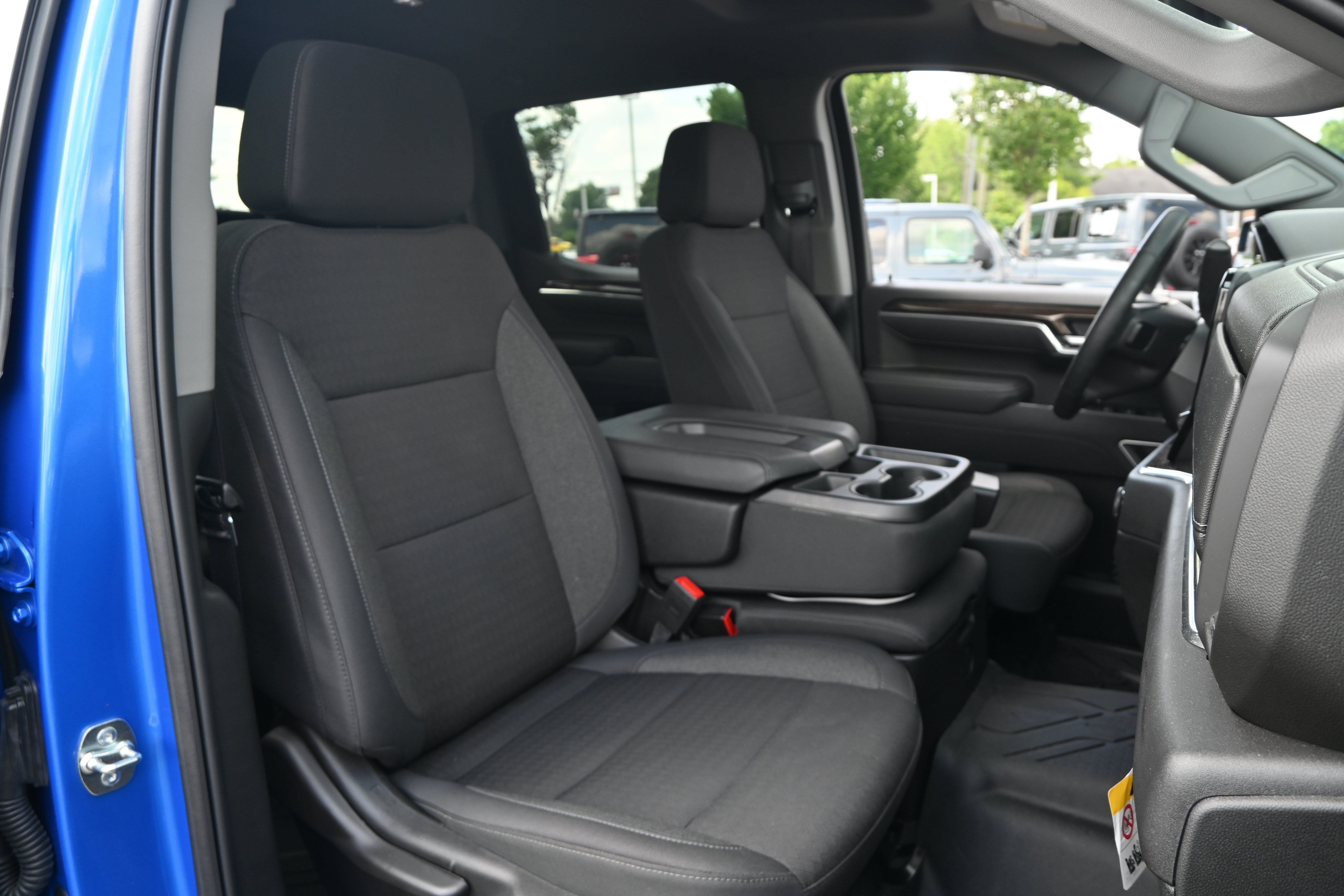Used 2026 Chevrolet Silverado 1500 LT w/ LPO, Liner Protection Package AWD/4WD image 55