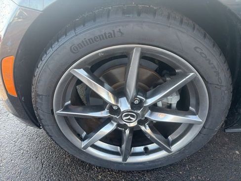 Used 2020 MAZDA MX-5 Miata RF Grand Touring image 16