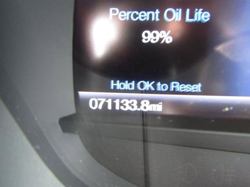 Used 2020 Ford Fusion SEL image 17