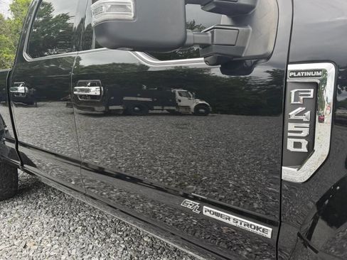 Used 2022 Ford F450 Platinum w/ FX4 Off-Road Package AWD/4WD image 11