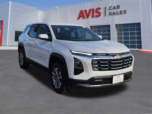 Used 2025 Chevrolet Equinox LT image 9