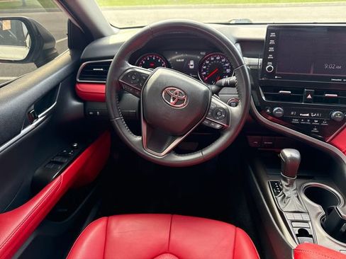 Used 2022 Toyota Camry XSE image 19