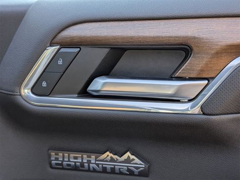 Used 2023 Chevrolet Silverado 1500 High Country image 34