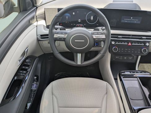 New 2026 Hyundai Tucson Limited FWD image 19