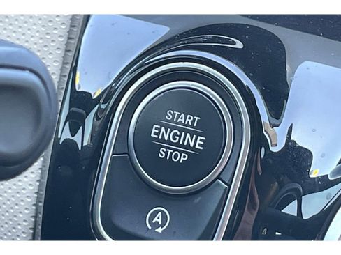 Used 2021 Mercedes-Benz A 220 image 32