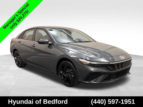 Certified 2026 Hyundai Elantra Sport FWD image 3