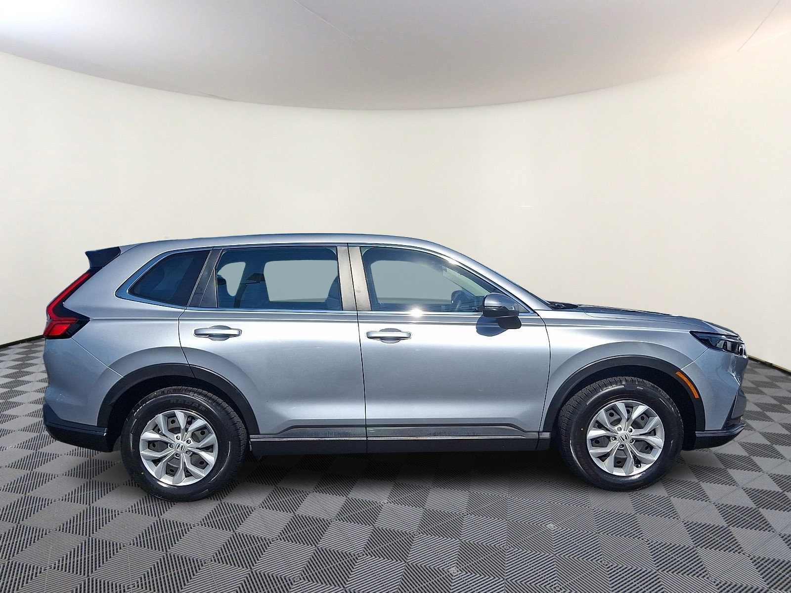 Used 2024 Honda CR-V LX image 8