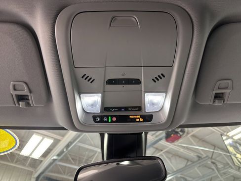 Used 2023 Chevrolet Blazer LT w/ Convenience Package image 15