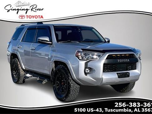 Used 2021 Toyota 4Runner SR5 Premium image 1