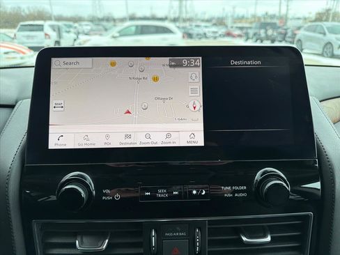 Used 2024 Nissan Armada SL image 15