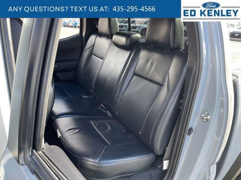 Used 2019 Toyota Tacoma TRD Off-Road image 6