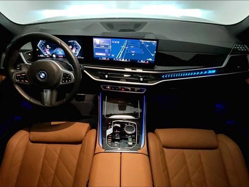 Used 2025 BMW X5 xDrive50e w/ M Sport Package image 17