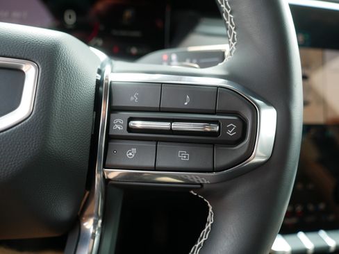 Used 2024 GMC Acadia Denali w/ Super Cruise Package AWD/4WD image 29
