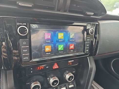 Used 2018 Subaru BRZ tS RWD image 17