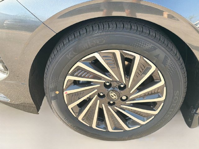 New 2026 Hyundai Sonata SEL FWD image 32