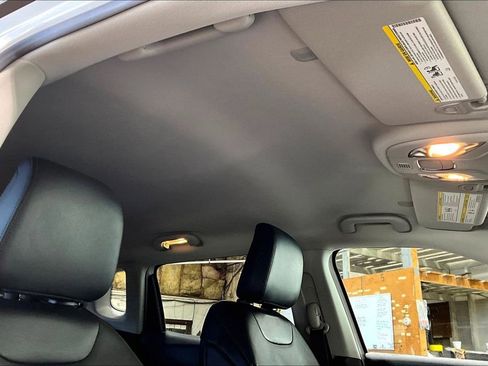 Used 2022 Jeep Compass Limited image 20