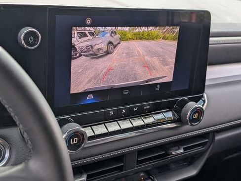 Used 2023 Chevrolet Colorado LT w/ LT Convenience Package image 23