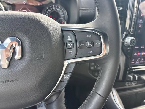 Used 2025 RAM 1500 Laramie w/ Sport Appearance Package AWD/4WD image 15