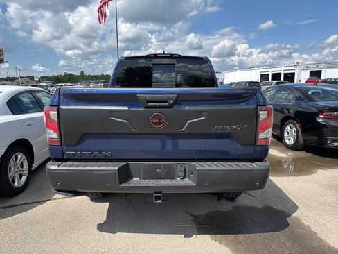 Used 2024 Nissan Titan PRO-4X w/ Pro-4x Convenience Package image 8