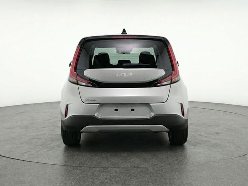 Used 2025 Kia Soul LX w/ LX Technology Package FWD image 7
