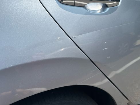 Used 2018 Honda Civic Touring image 7