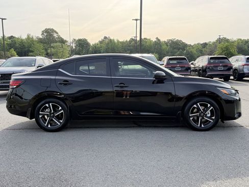 Used 2025 Nissan Sentra SV w/ All-Weather Package FWD image 6