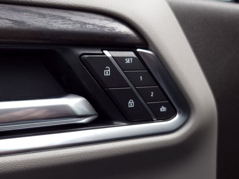 New 2025 GMC Sierra 2500 SLT w/ SLT Convenience Package image 12