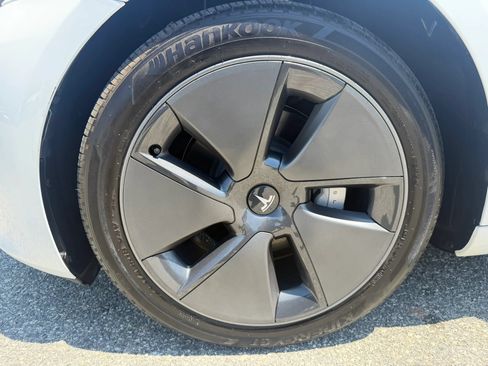 Used 2023 Tesla Model 3 Standard Range RWD image 27