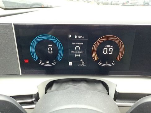 Used 2025 Hyundai Tucson SEL image 12